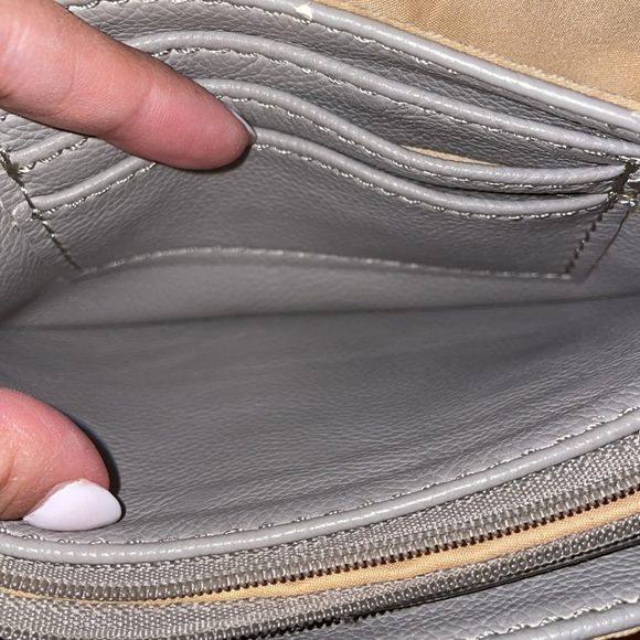 Tory Burch Style Leather Crossbody - Picture 9 of 12